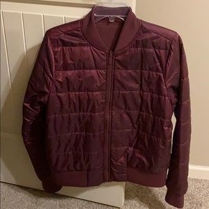 Lululemon Reversible maroon jacket women’s size 10